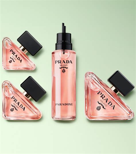 prada paradoxe eau.